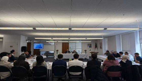 Secretary of State in Charge of the National Community Abroad Holds Meeting with Representatives of Various Algerian Associations